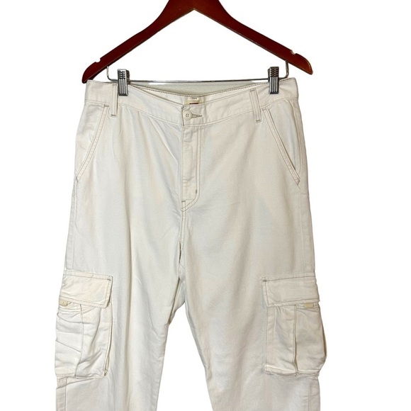 LEVI'S Loose Cargo Cool Ecru Pants - Picture 6 of 15